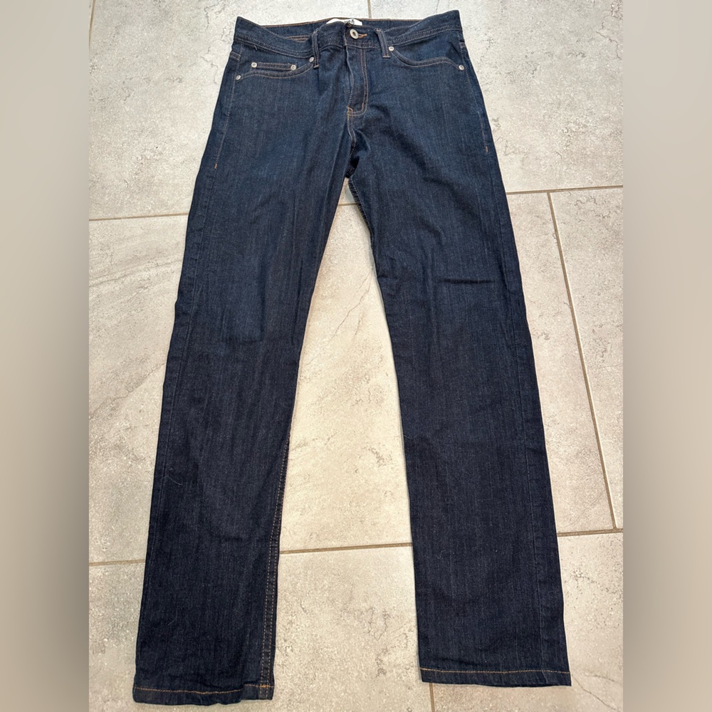Naked & Famous Whisper Stretch Denim (31x30) - Weird Guy Fit